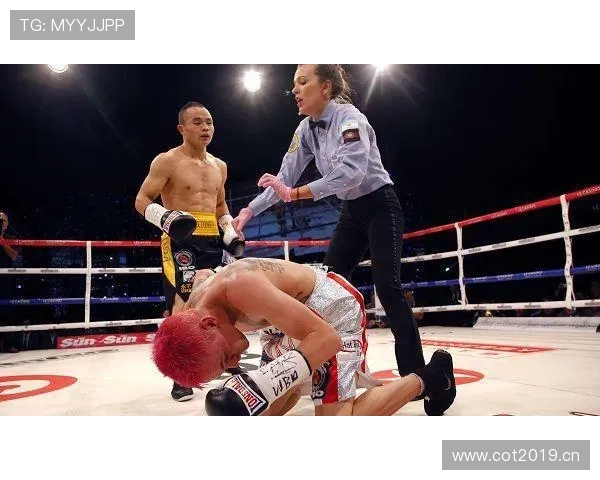 熊朝忠家里摆满金腰带，邻居以为开了五金店